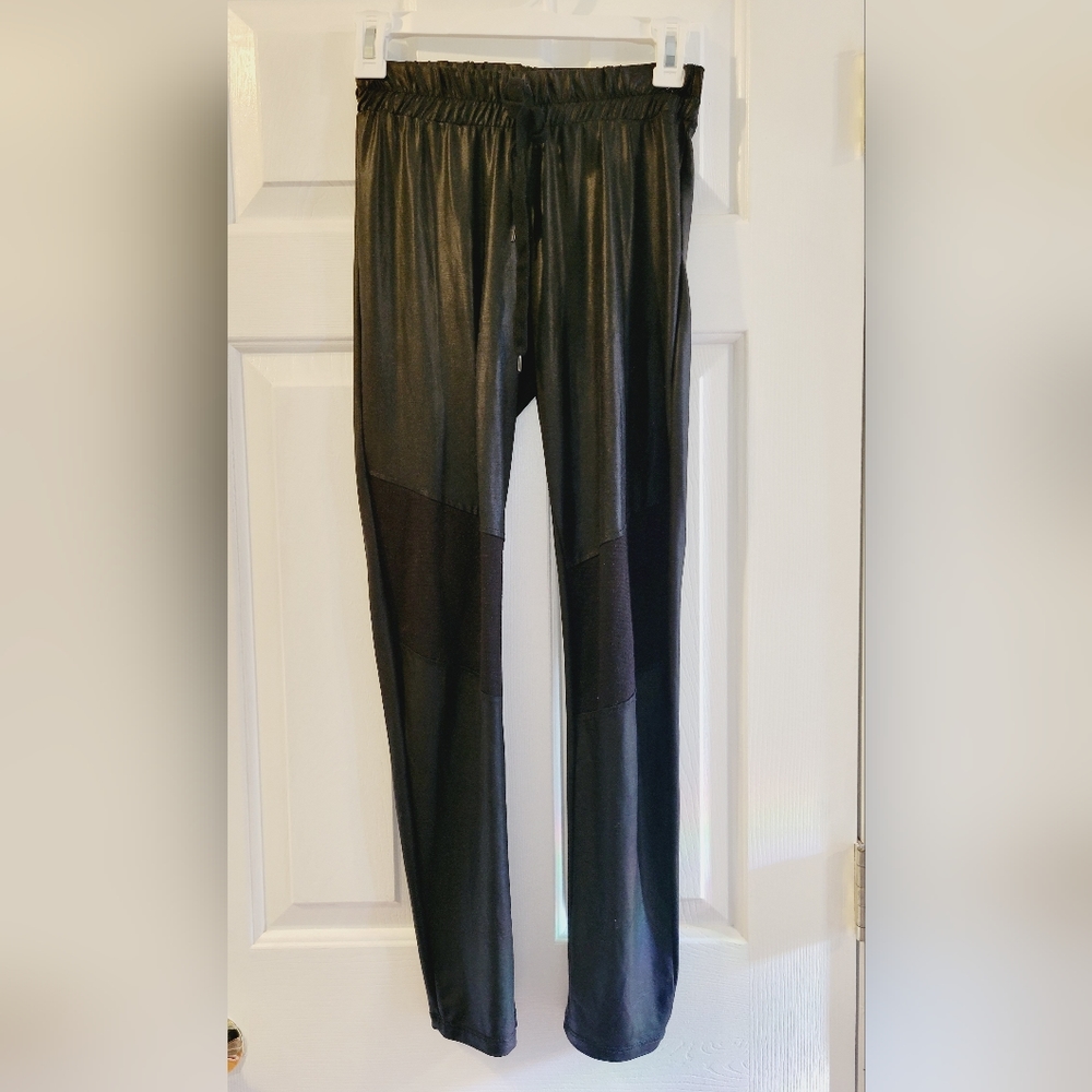 Black Small Cute Fake Leather Leggings